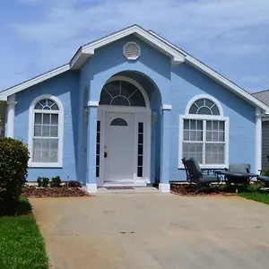 Pcb Family With Pool Access, 1 Mile To Beach! Holiday home